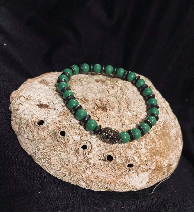 Grounding jade bracelet